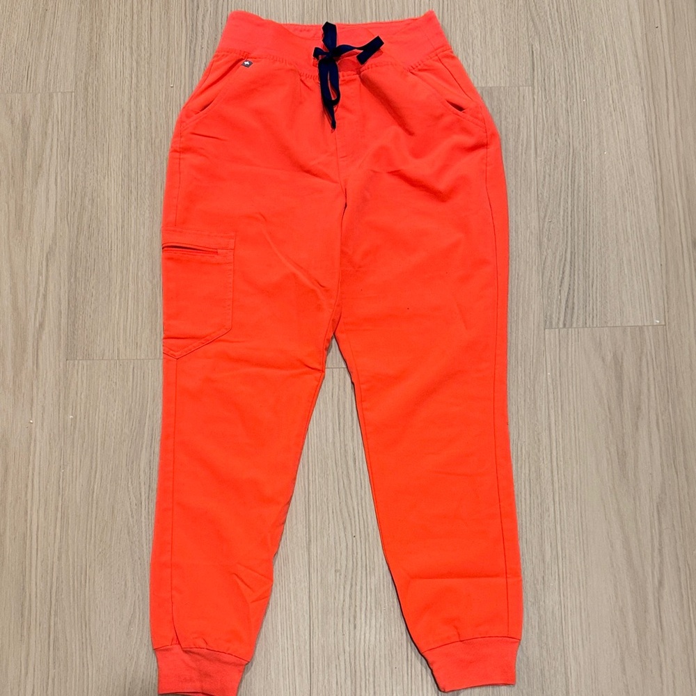 Figs Woman’s Scrub Joggers